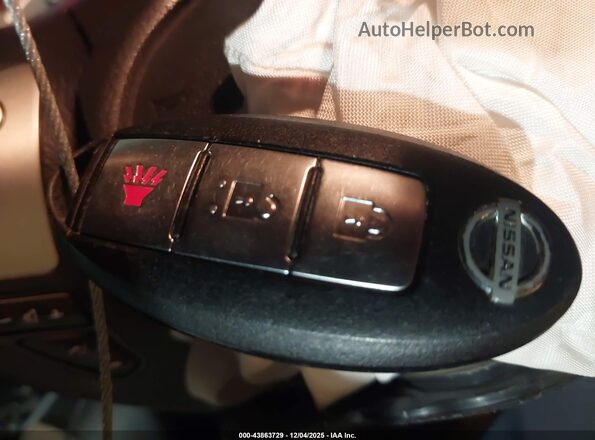 JN8AF5MR3HT703597 2017 NISSAN JUKE Белый Вид панели приборов