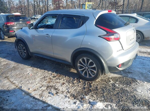 JN8AF5MV4HT752434 2017 NISSAN JUKE Серебряный Задняя левая четверть