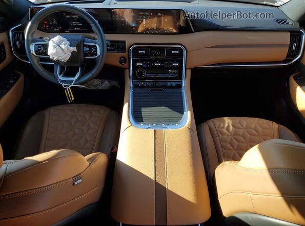JN8AY3CF2S9500226 2025 NISSAN ARMADA Зеленый Вид панели приборов