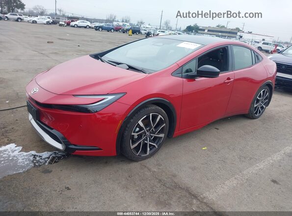 JTDACACU7R3033802 2024 TOYOTA PRIUS PRIME Red Vista tres cuartos delantera izquierda