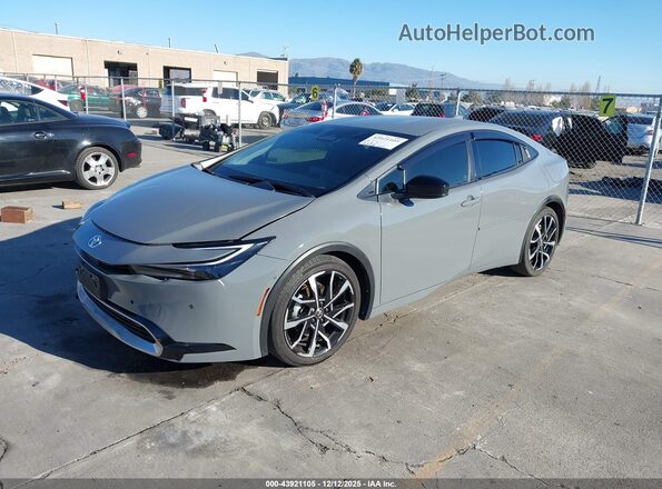 JTDACACUXR3012801 2024 TOYOTA PRIUS PRIME Gray Vista tres cuartos delantera izquierda