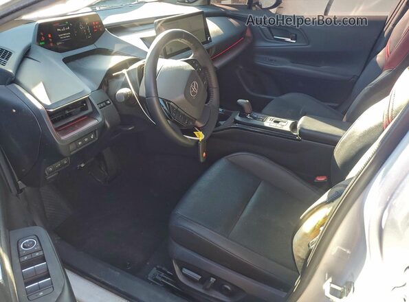 JTDACACUXR3018677 2024 TOYOTA PRIUS Белый Вид салона спереди