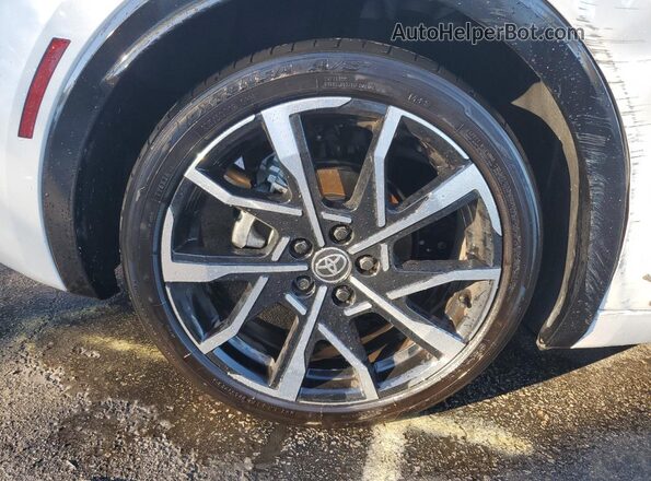 JTDACACUXR3018677 2024 TOYOTA PRIUS Белый 
