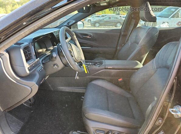 JTDAFAAF3T3013811 2026 TOYOTA CROWN Черный Вид салона спереди
