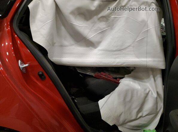JTDKAMFU1M3138075 2021 TOYOTA PRIUS Red Widok tylnych siedzeń