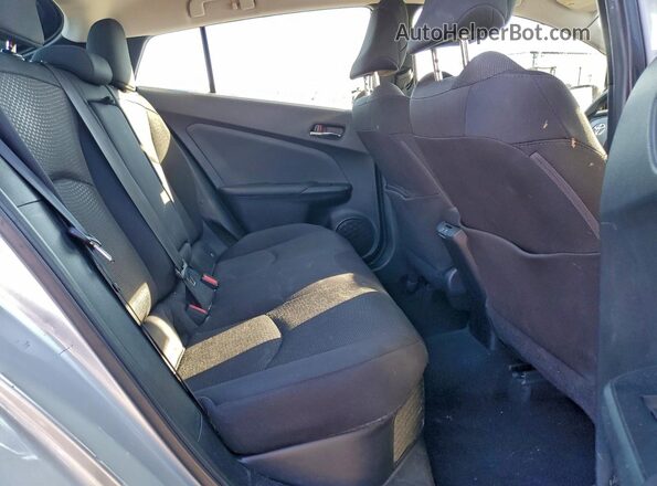 JTDKAMFU6N3176452 2022 TOYOTA PRIUS Silver Вид задніх сидінь