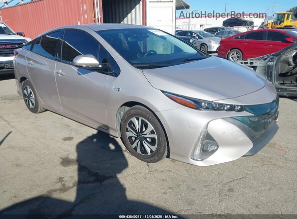 JTDKARFP0K3114404 2019 TOYOTA PRIUS PRIME Серебряный Передняя правая четверть