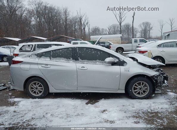 JTDKARFP4H3050893 2017 TOYOTA PRIUS PRIME Silver Widok wnętrza z tyłu