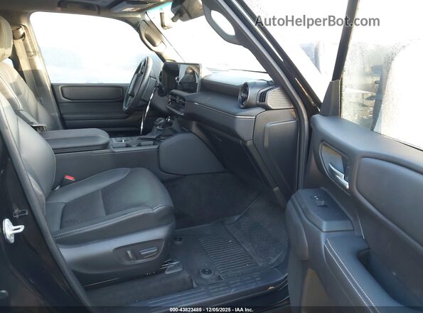 JTEABFAJ4R5000202 2024 TOYOTA LAND CRUISER Black Widok wnętrza z przodu