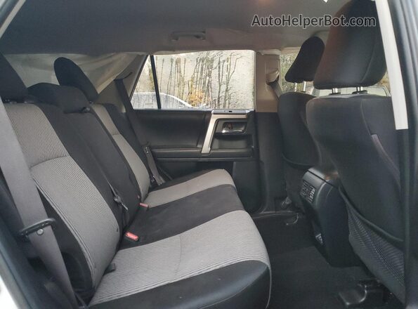 JTEMU5JR0M5907237 2021 TOYOTA 4RUNNER Серебряный Вид задней части салона