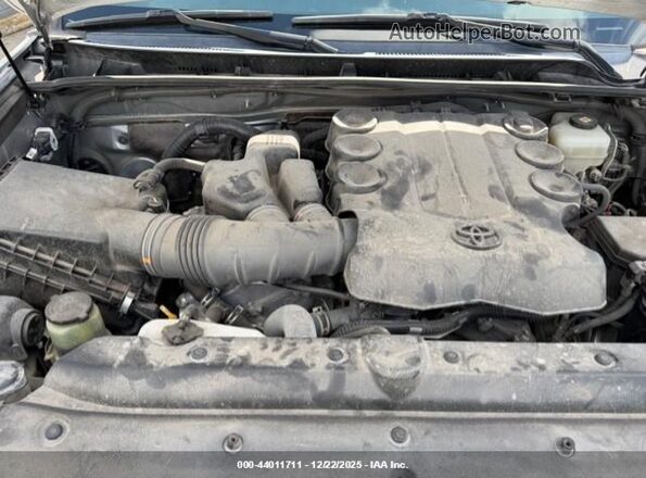 JTEMU5JR1M5929960 2021 TOYOTA 4RUNNER Серебряный Вид сзади