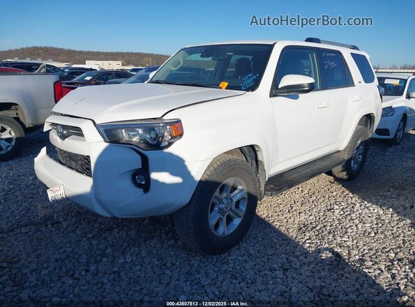 JTEMU5JR2R6287508 2024 TOYOTA 4RUNNER White Առջևի ձախ երեք քառորդ տեսարան