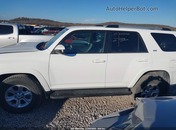 JTEMU5JR2R6287508 2024 TOYOTA 4RUNNER White 