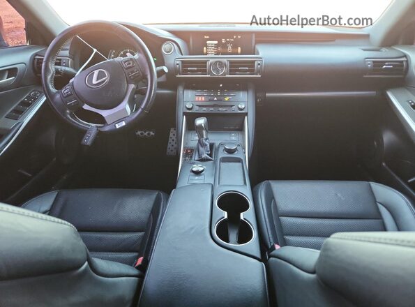 JTHBA1D28J5083459 2018 LEXUS IS Серый Вид панели приборов