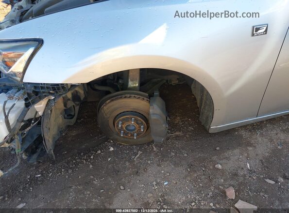 JTHBA1D29H5050125 2017 LEXUS IS 200T Серебряный 
