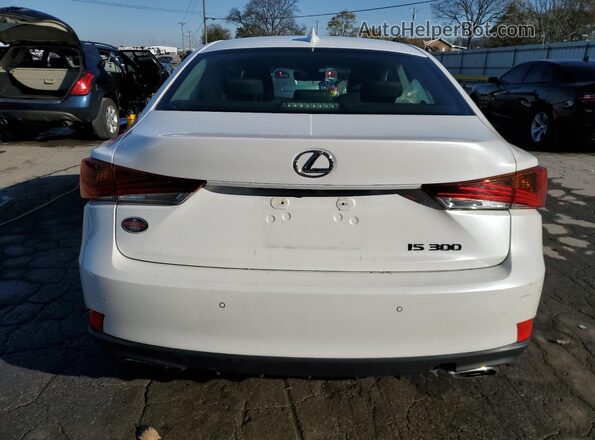 JTHBA1D2XJ5079932 2018 LEXUS IS White Вид ззаду
