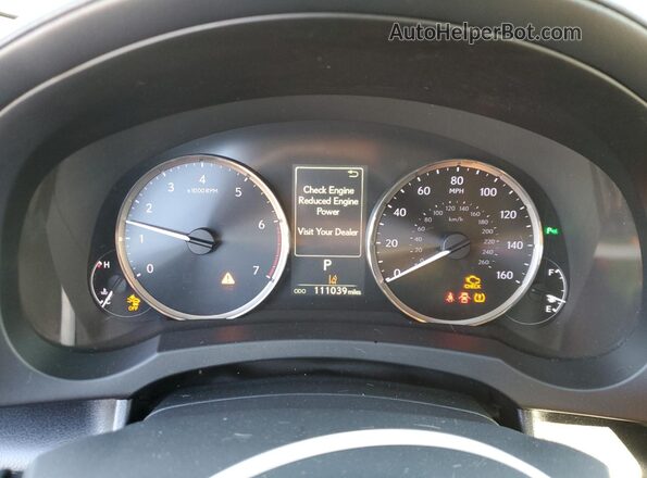 JTHBA1D2XJ5079932 2018 LEXUS IS White Вид щитка приладів