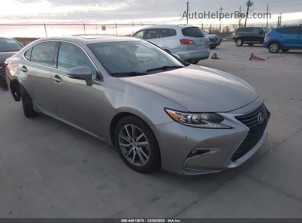 JTHBW1GG2G2109251 2016 LEXUS ES 300H Серебряный Передняя правая четверть