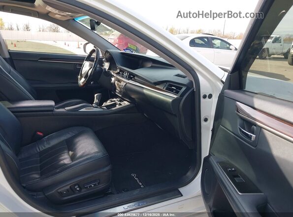 JTHBW1GG2H2154420 2017 LEXUS ES 300H Белый Вид салона спереди