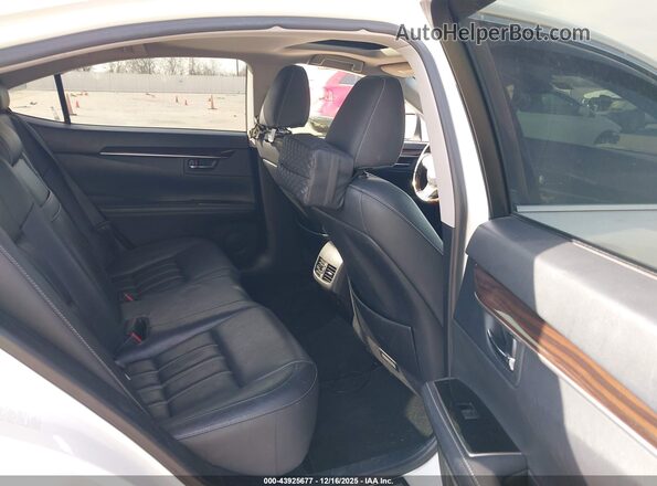 JTHBW1GG2H2154420 2017 LEXUS ES 300H Белый Вид наклейки с VIN-кодом