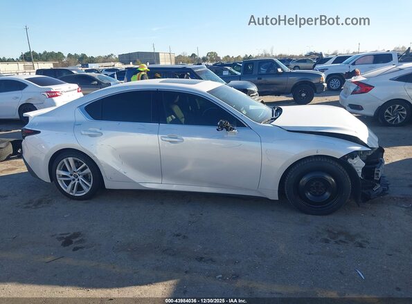 JTHCA1D21M5117413 2021 LEXUS IS 300 White Widok wnętrza z tyłu