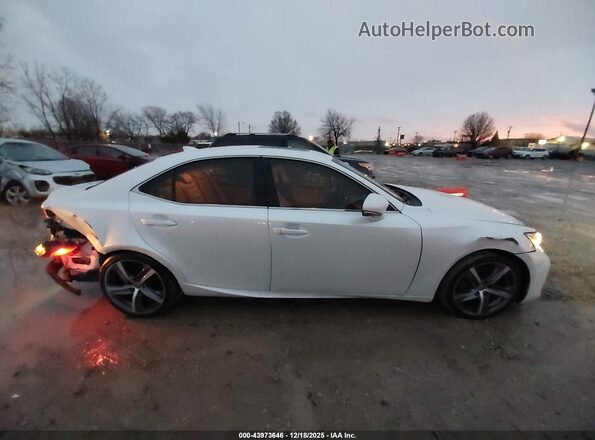 JTHCM1D2XH5021082 2017 LEXUS IS 300 White Vista interior trasera
