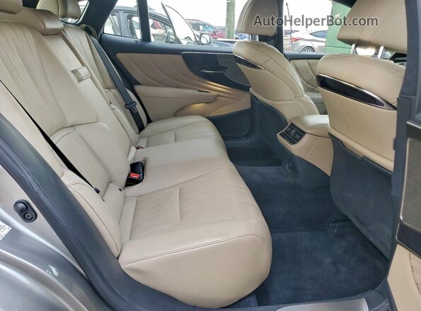 JTHD51GF5N5010664 2022 LEXUS LS Серебряный Вид задних сидений