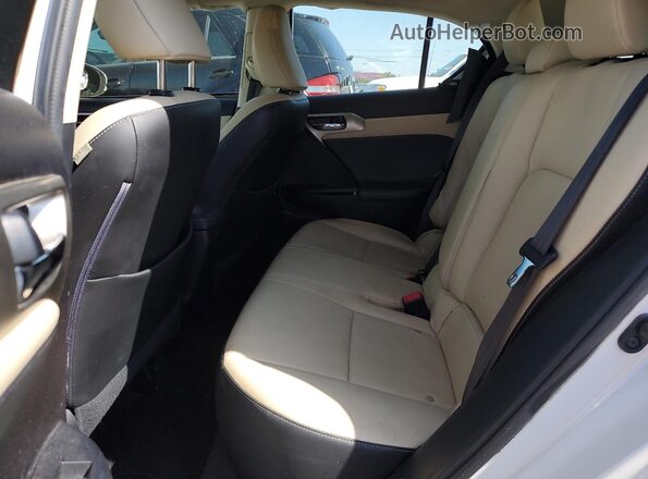 JTHKD5BH9G2252159 2016 LEXUS CT Белый Вид задних сидений