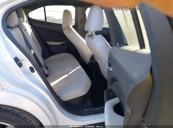 JTHP6JBH3P2156116 2023 LEXUS UX 250H White Widok naklejki z numerem VIN