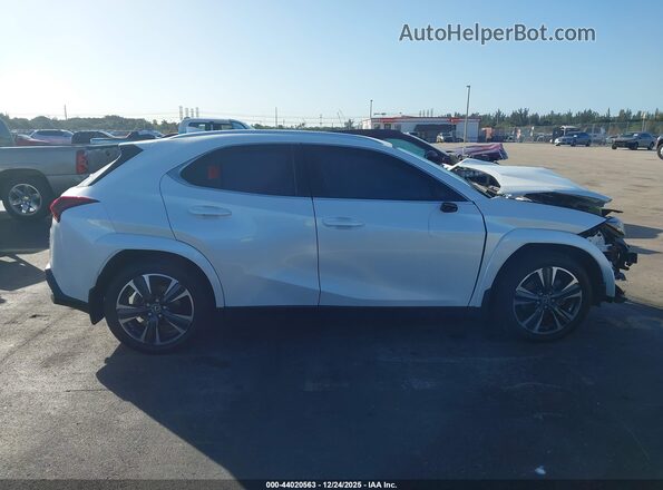 JTHP6JBH5R2192019 2024 LEXUS UX 250H White Widok wnętrza 360 stopni