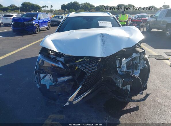 JTHP6JBH5R2192019 2024 LEXUS UX 250H White Widok wnętrza z tyłu