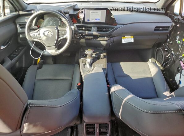 JTHP6JBH7P2152747 2023 LEXUS UX Черный Вид панели приборов