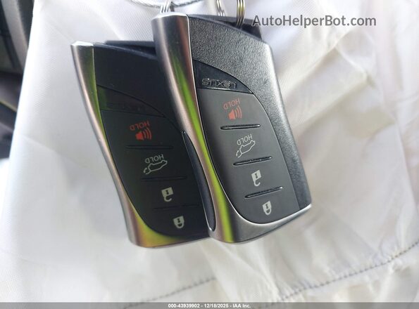 JTHP9JBH8M2042695 2021 LEXUS UX 250H White Vista del salpicadero