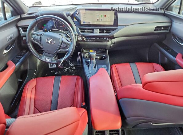 JTHR9JBH2P2066617 2023 LEXUS UX Белый Вид панели приборов