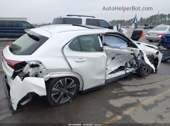 JTHY3JBH6K2007172 2019 LEXUS UX 200 Белый Вид спереди