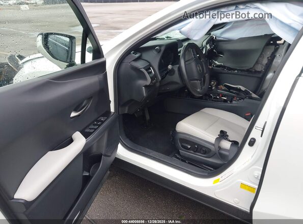 JTHY3JBH6K2007172 2019 LEXUS UX 200 Белый Вид салона спереди