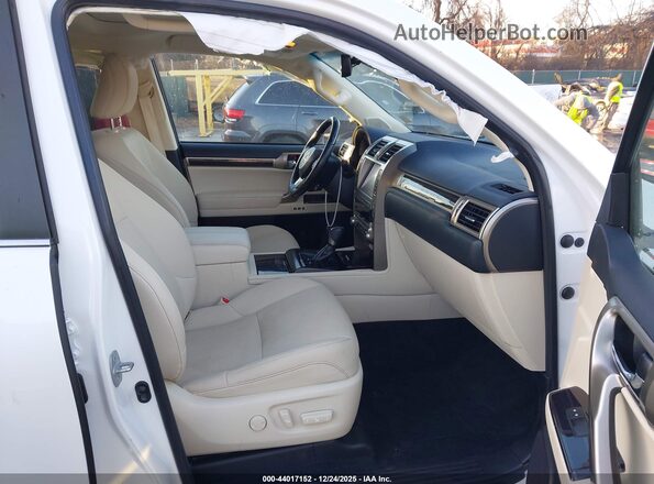 JTJAM7BX3L5256276 2020 LEXUS GX 460 Beige Вид салону спереду