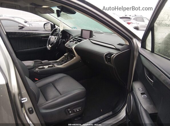 JTJBARBZ1J2161921 2018 LEXUS NX 300 Silver Widok wnętrza z przodu
