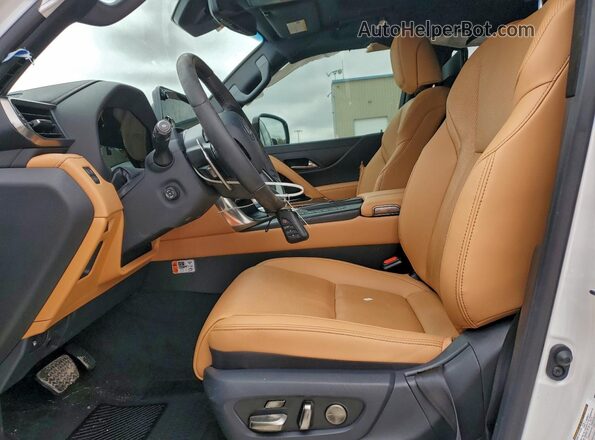 JTJGD7CX0S4002909 2025 LEXUS LX Белый Вид салона спереди