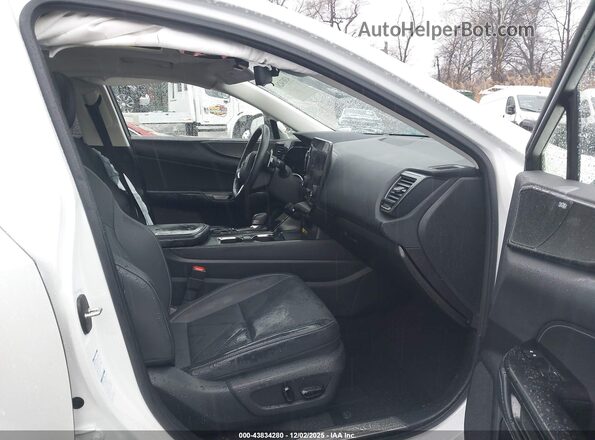 JTJHKCEZ2P2013818 2023 LEXUS NX 350H Белый Вид салона спереди