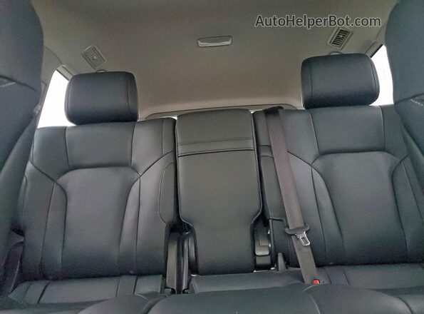 JTJHY7AX2K4288967 2019 LEXUS LX Серебряный Вид задних сидений