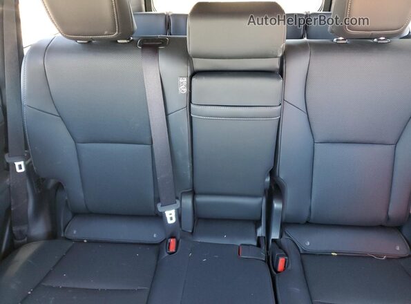 JTJTBCDX4S5048751 2025 LEXUS GX Silver Вид задніх сидінь