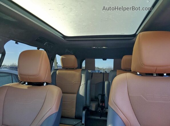 JTJVBCDX7S5049935 2025 LEXUS GX Gray Widok tylnych siedzeń