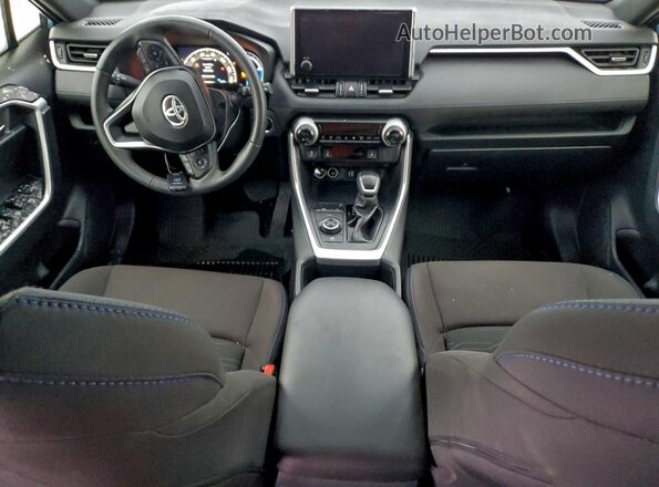 JTM16RFV4RD139533 2024 TOYOTA RAV4 Синий Вид панели приборов