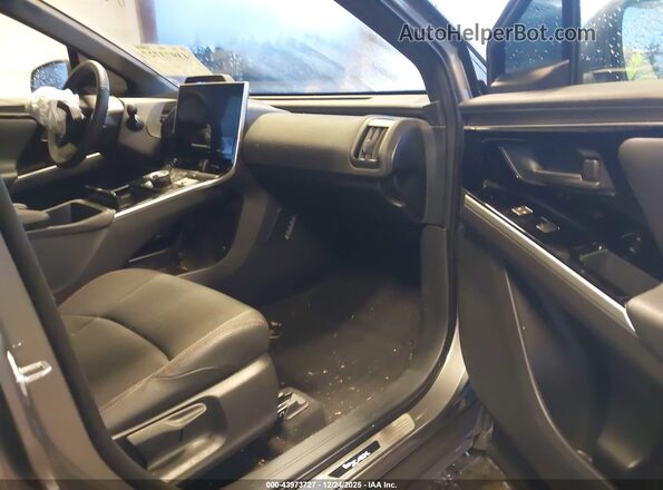 JTMABACA3SA092050 2025 TOYOTA BZ4X Серый Вид салона спереди