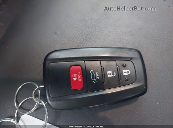 JTME6RFV2PJ040256 2023 TOYOTA RAV4 HYBRID Silver Widok deski rozdzielczej