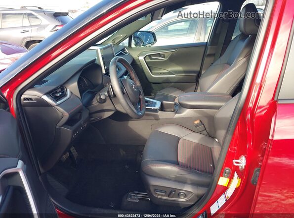 JTMEB3FV5ND096289 2022 TOYOTA RAV4 PRIME Красный Вид салона спереди