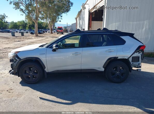 JTMEWRFV2KJ015298 2019 TOYOTA RAV4 HYBRID White 