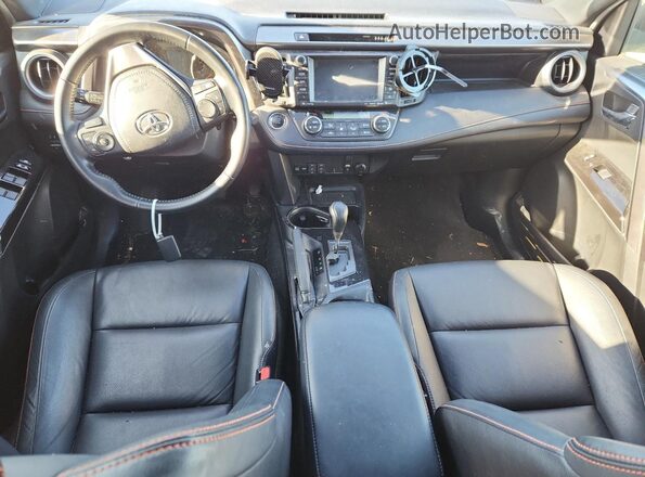 JTMNFREV3JJ735886 2018 TOYOTA RAV4 White Widok deski rozdzielczej