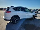 2018 Toyota Rav4 Se White vin: JTMNFREV3JJ735886